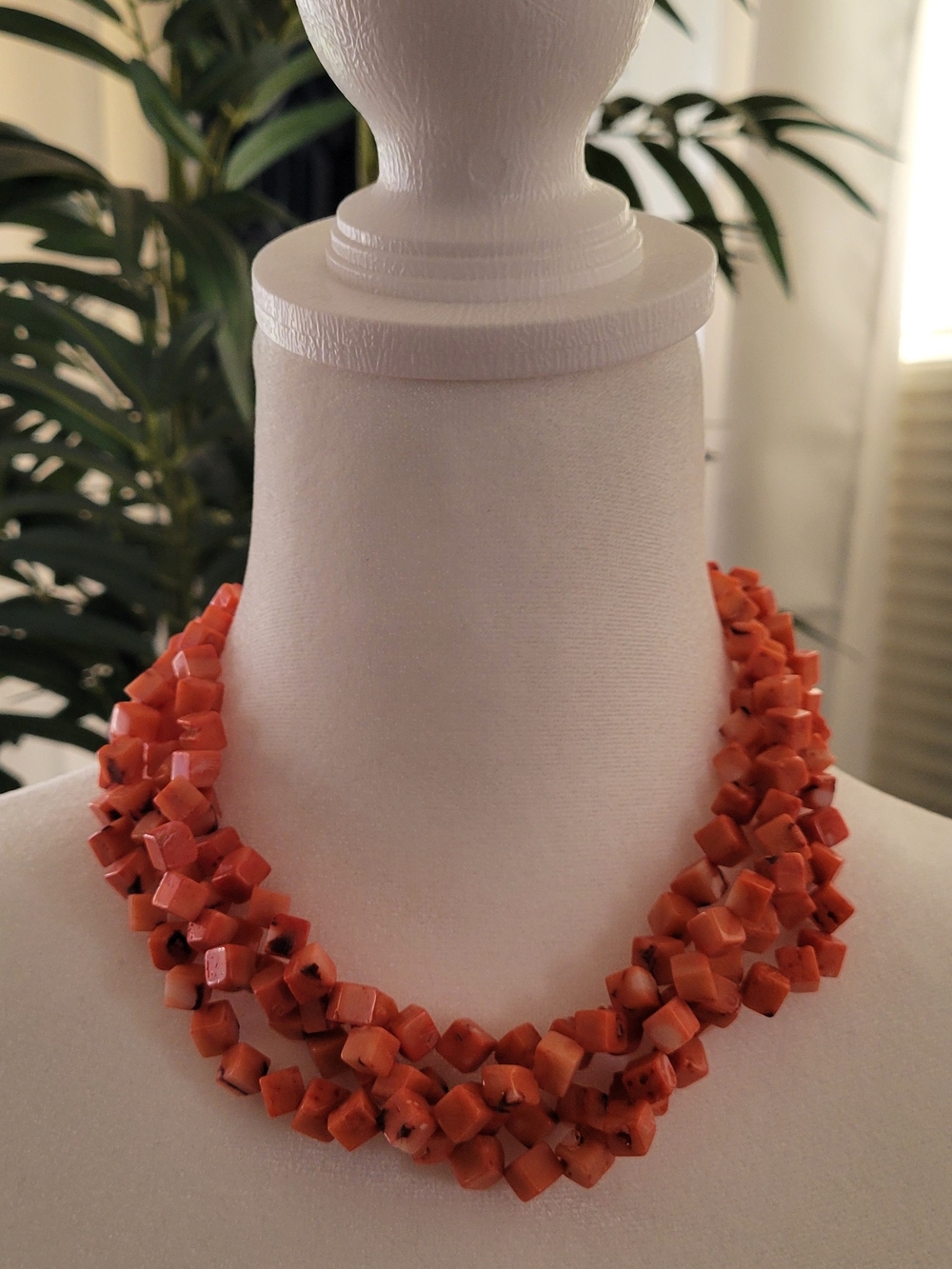 Vintage Coral Bead Statement Necklace 17.5"